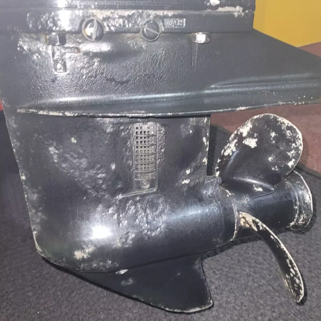 Approved Used: Mariner 15HP Outboard Engine, 4-Stroke, Long Shaft, Pull Start, Tiller