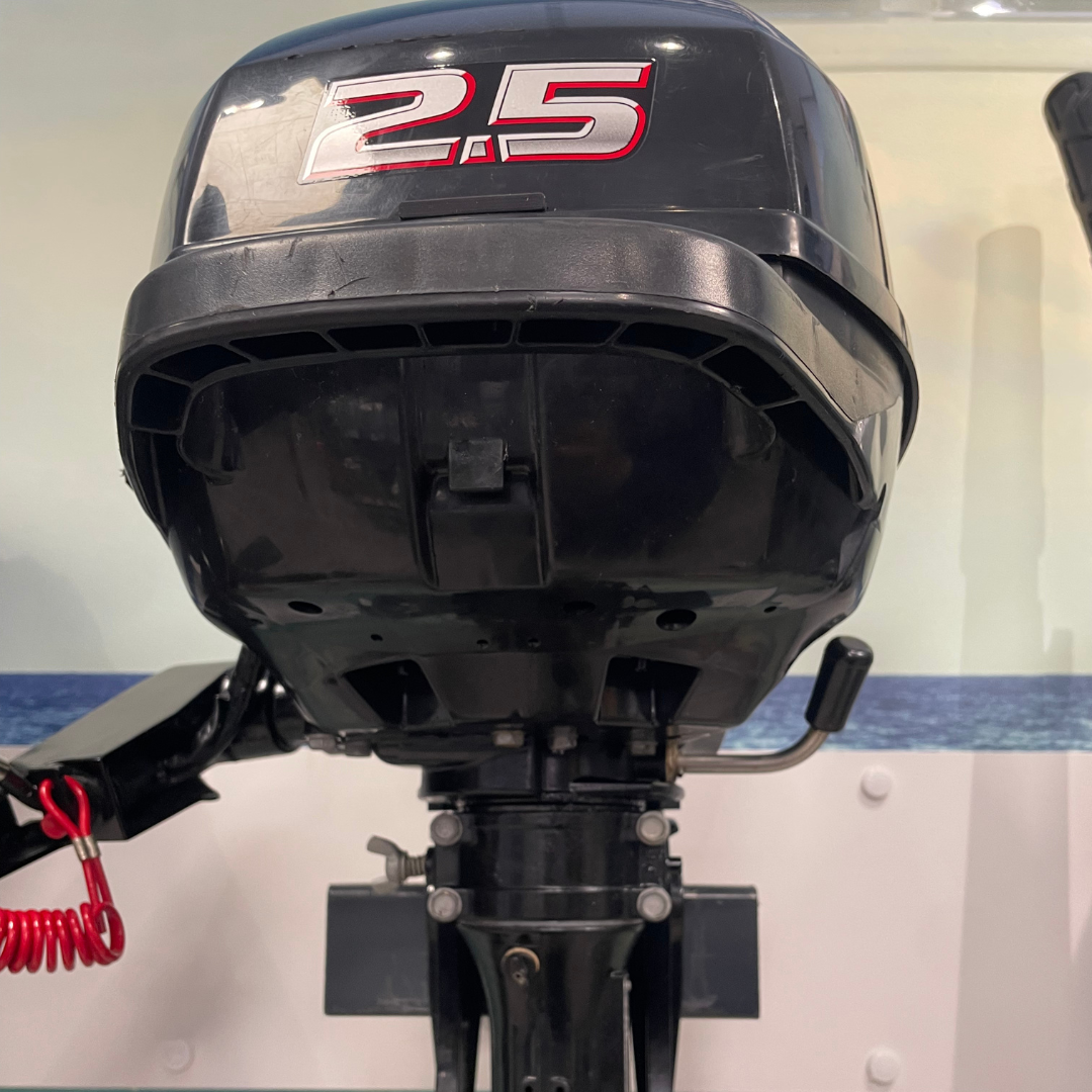 Approved Used: Suzuki DF2.5HP Outboard Engine, 4-Stroke, Short Shaft, Pull Start, Tiller