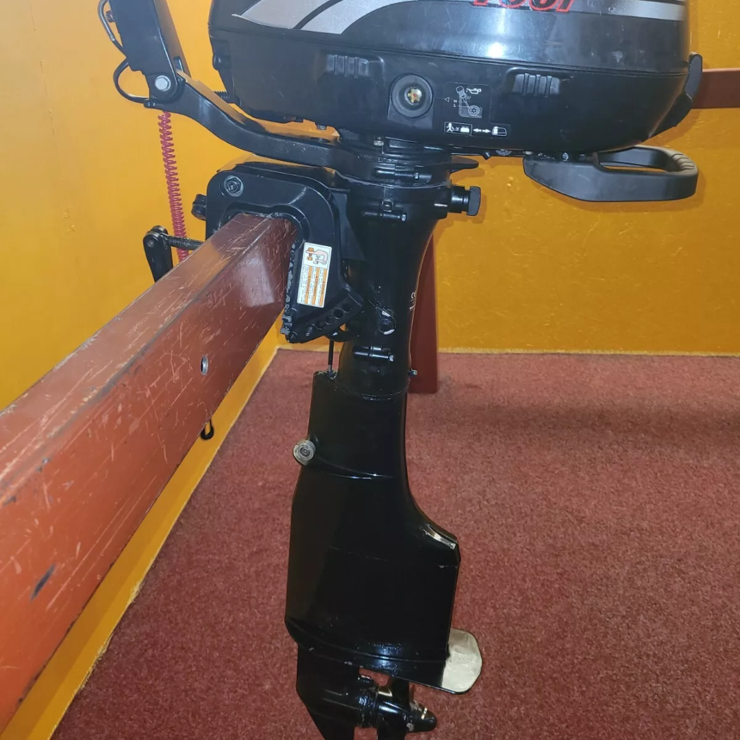 Approved Used: Suzuki 4HP Outboard Engine, 4-Stroke, Long Shaft, Pull Start, Tiller, Auxiliary