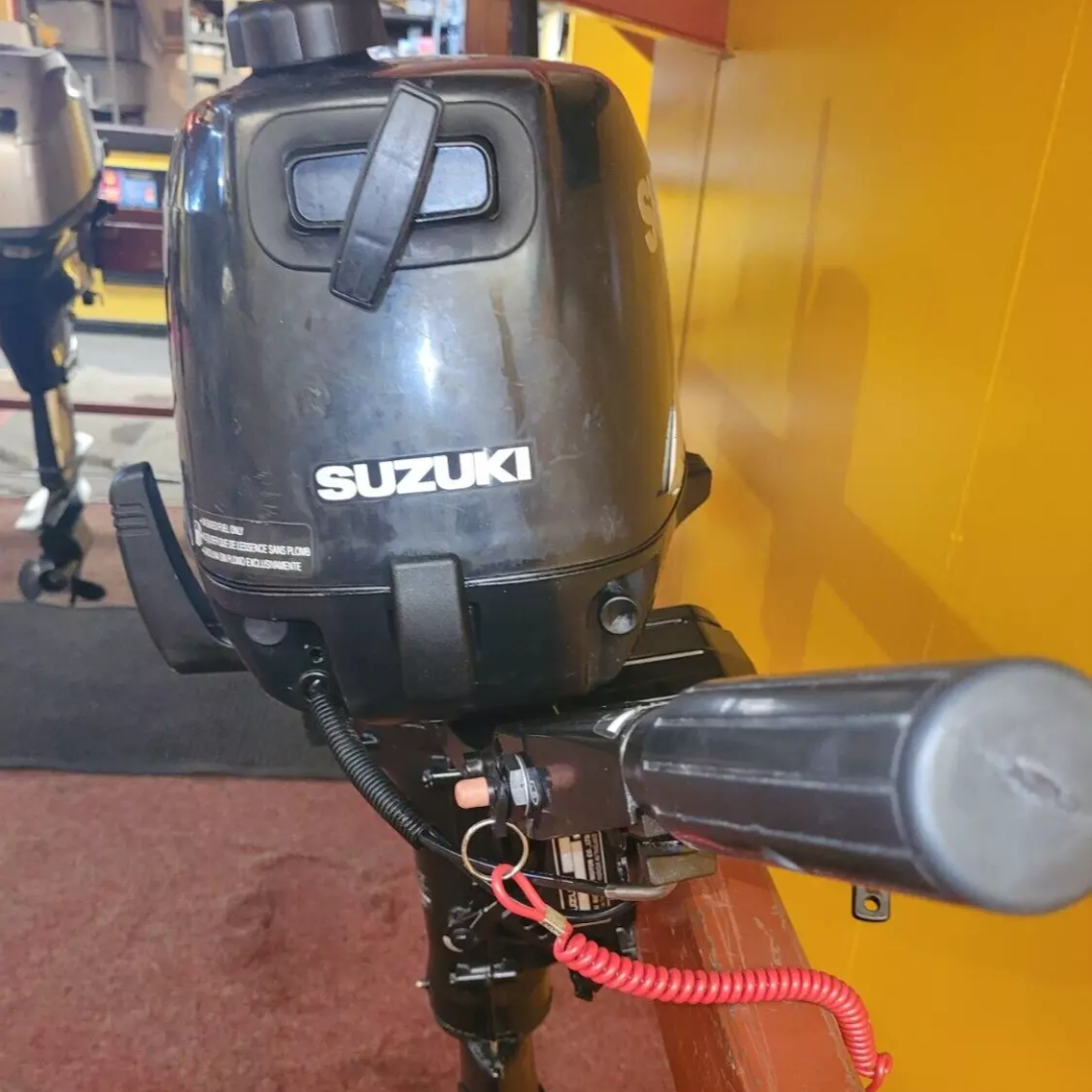 Approved Used: Suzuki 4HP Outboard Engine, 4-Stroke, Long Shaft, Pull Start, Tiller, Auxiliary