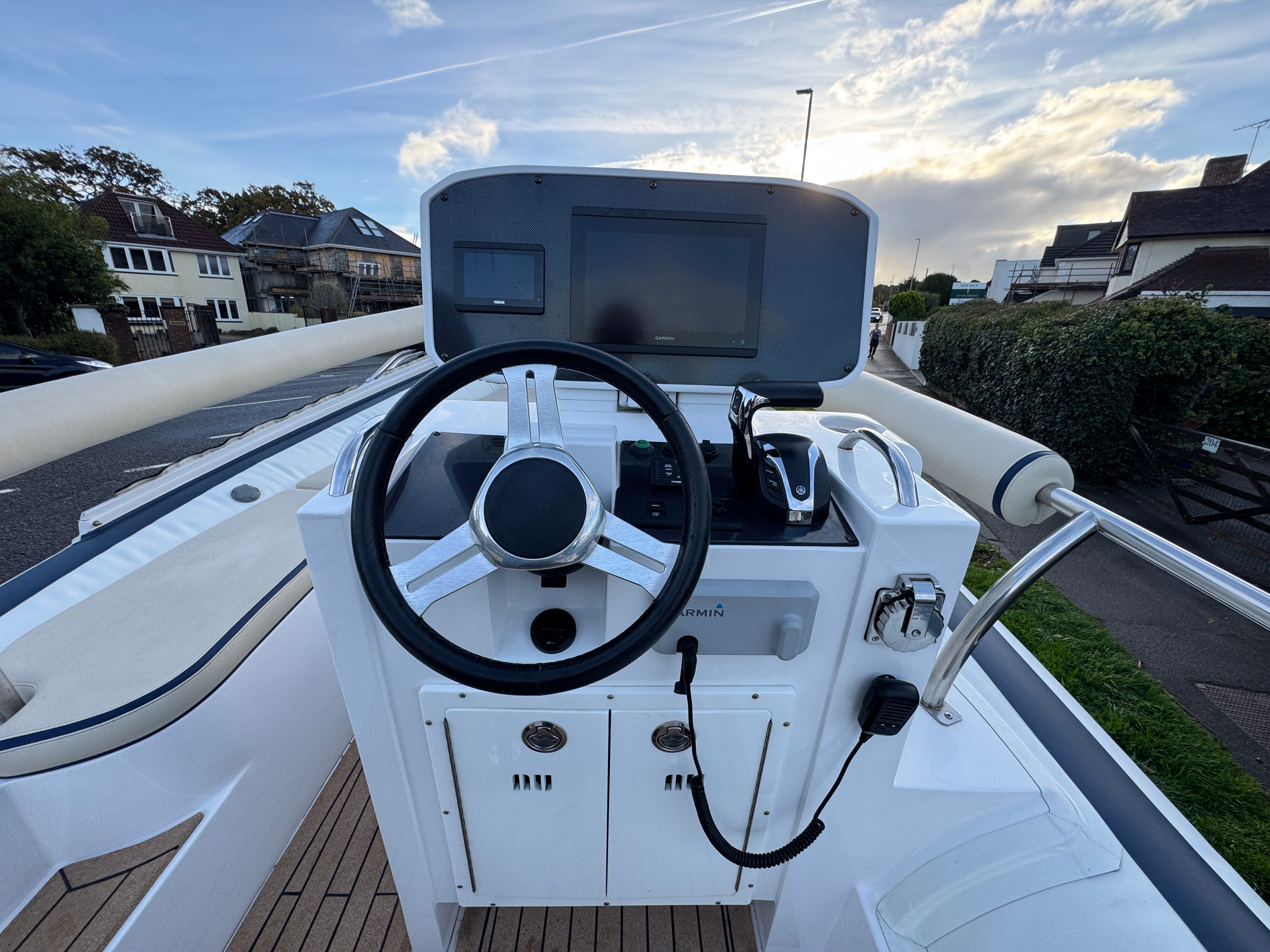 19ft 2022 Novurania LX 600