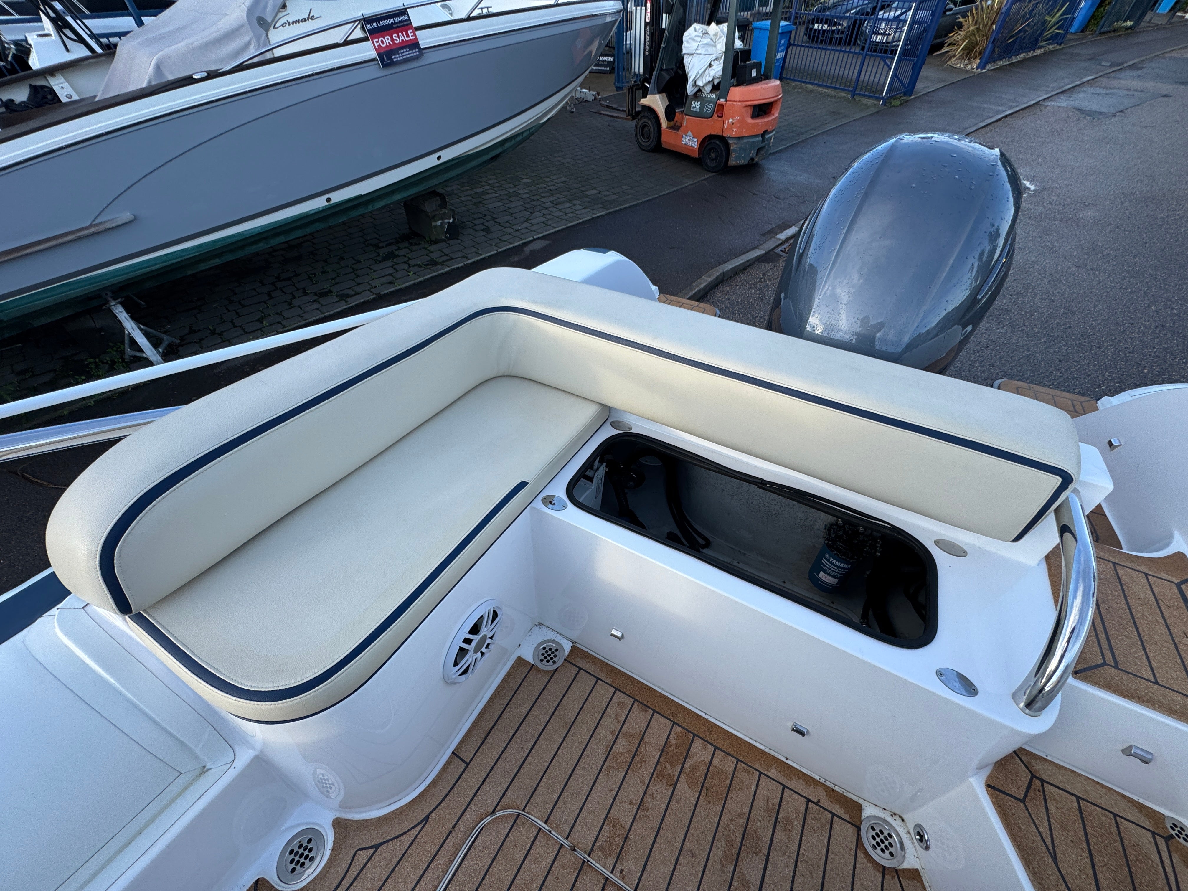 19ft 2022 Novurania LX 600