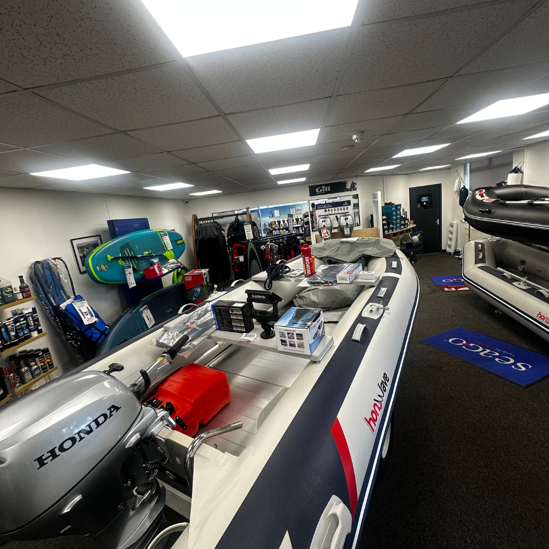 Honwave T40 Inflatable Boat & Honda BF20 Outboard Package with Indespension Trailer + Full Accessory Kit