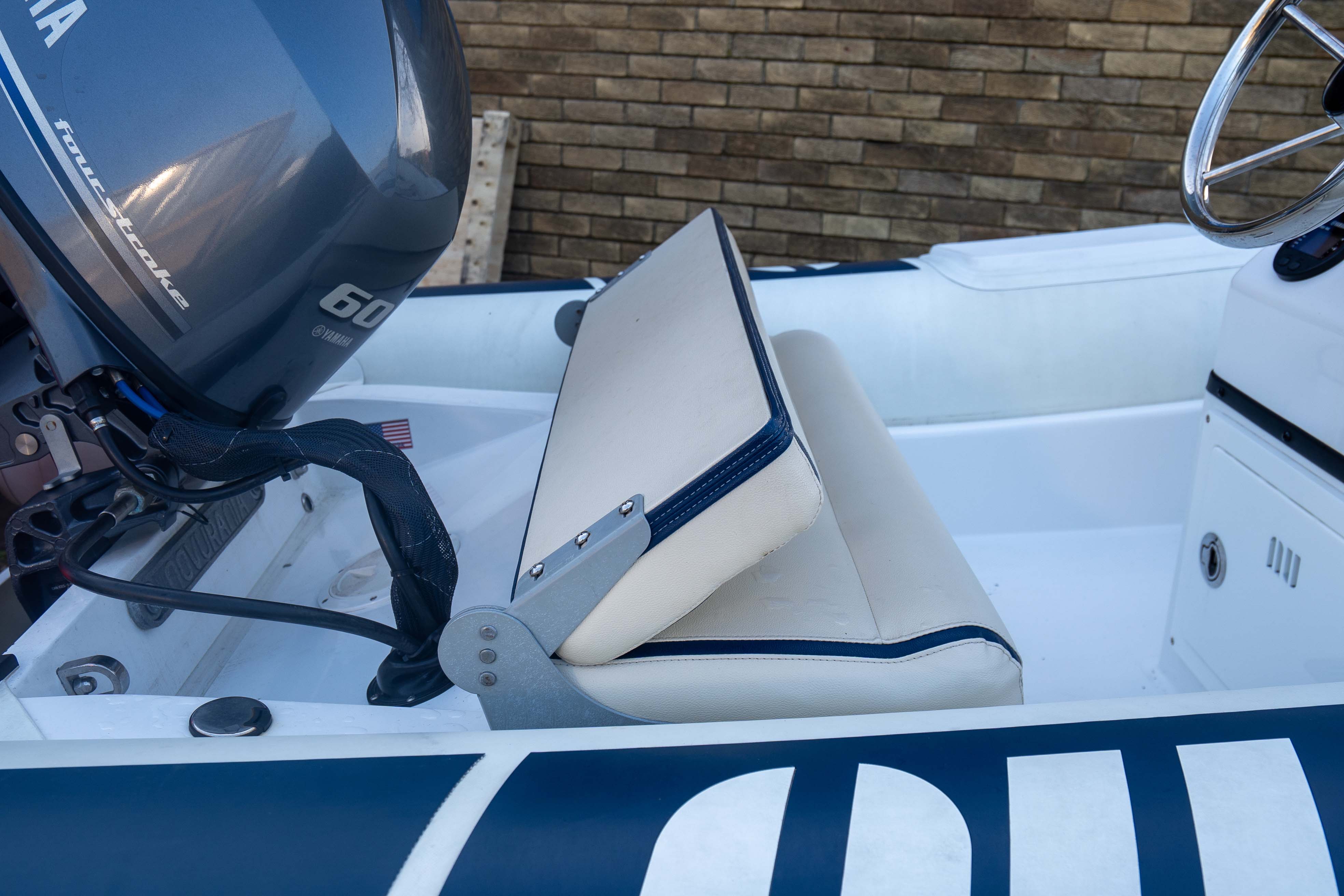 Novurania 430DL 2022, Yamaha 60hp and New Trailer