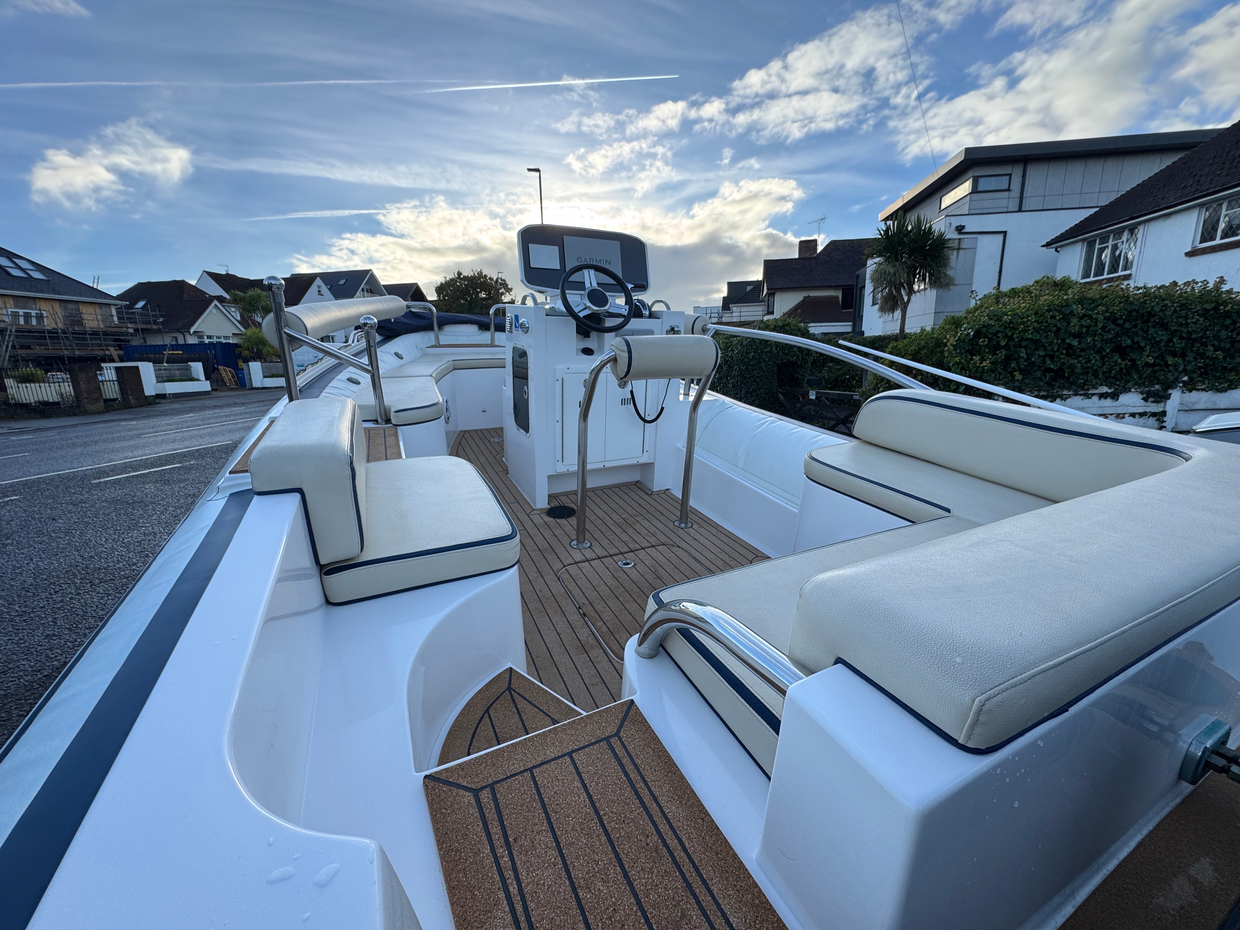 19ft 2022 Novurania LX 600