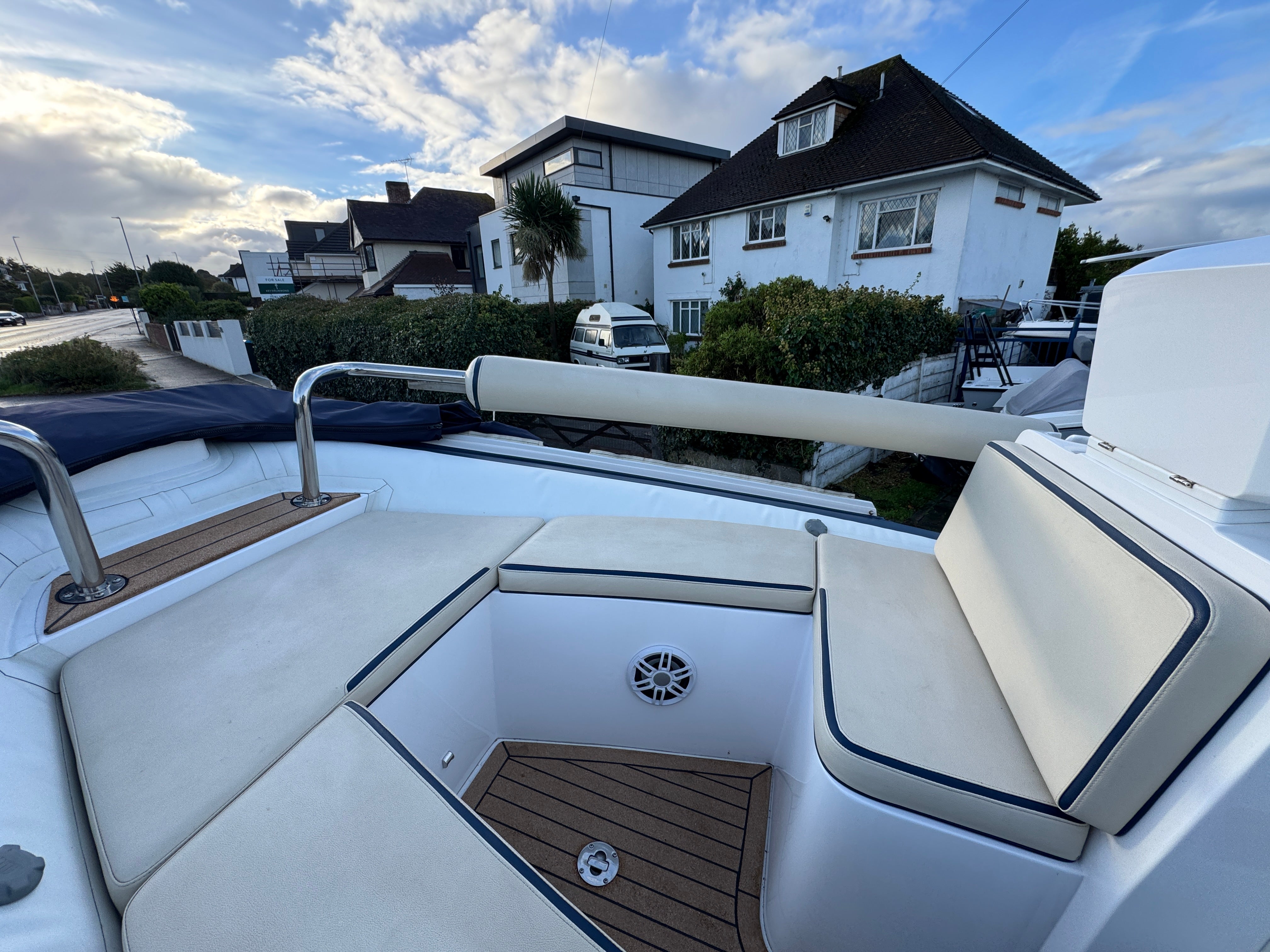 19ft 2022 Novurania LX 600