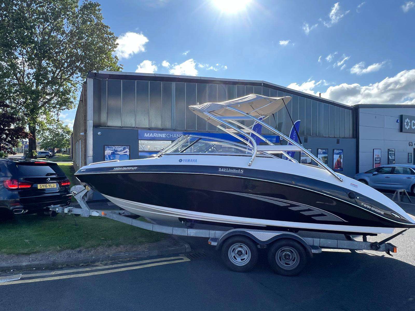 242 Limited S 2011 - High-Performance Jet Boat | Low Hours & Trailer Included