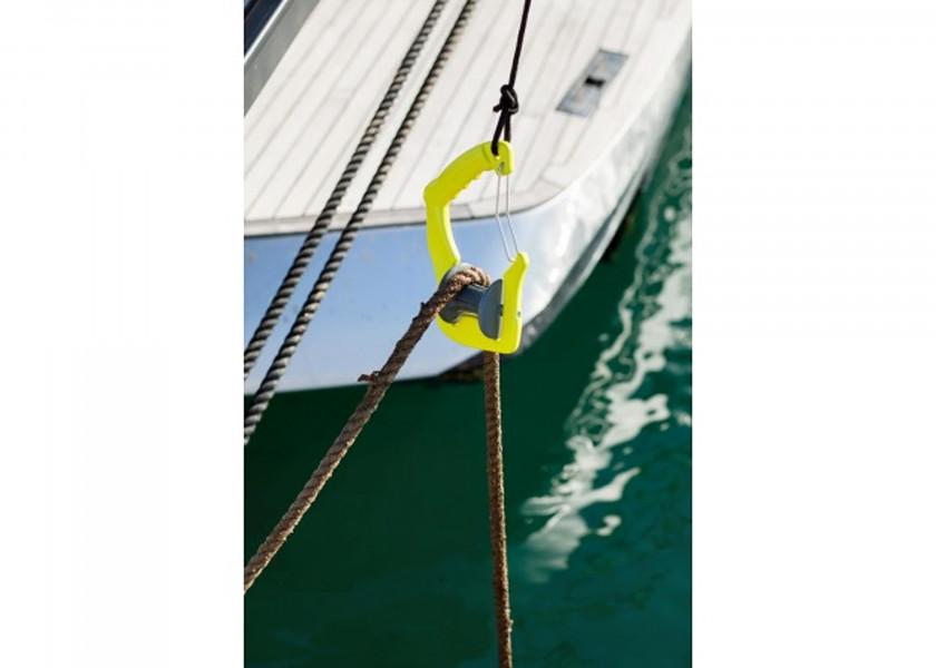 Boatasy GHook Mooring Line Guide – Safe, One-Handed Mooring for Solo Sailors